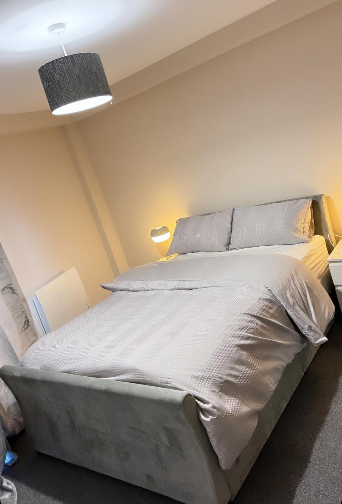 Luxury 2 Bedroom Apartment In Manchester City Centre - Free Parking Bagian luar foto