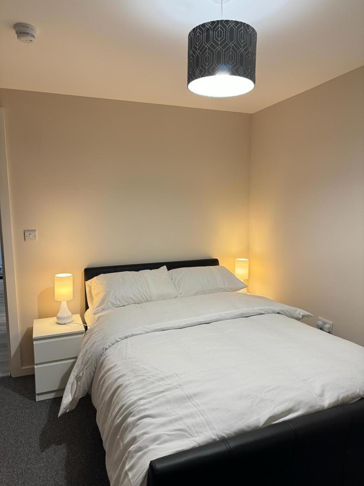 Luxury 2 Bedroom Apartment In Manchester City Centre - Free Parking Bagian luar foto